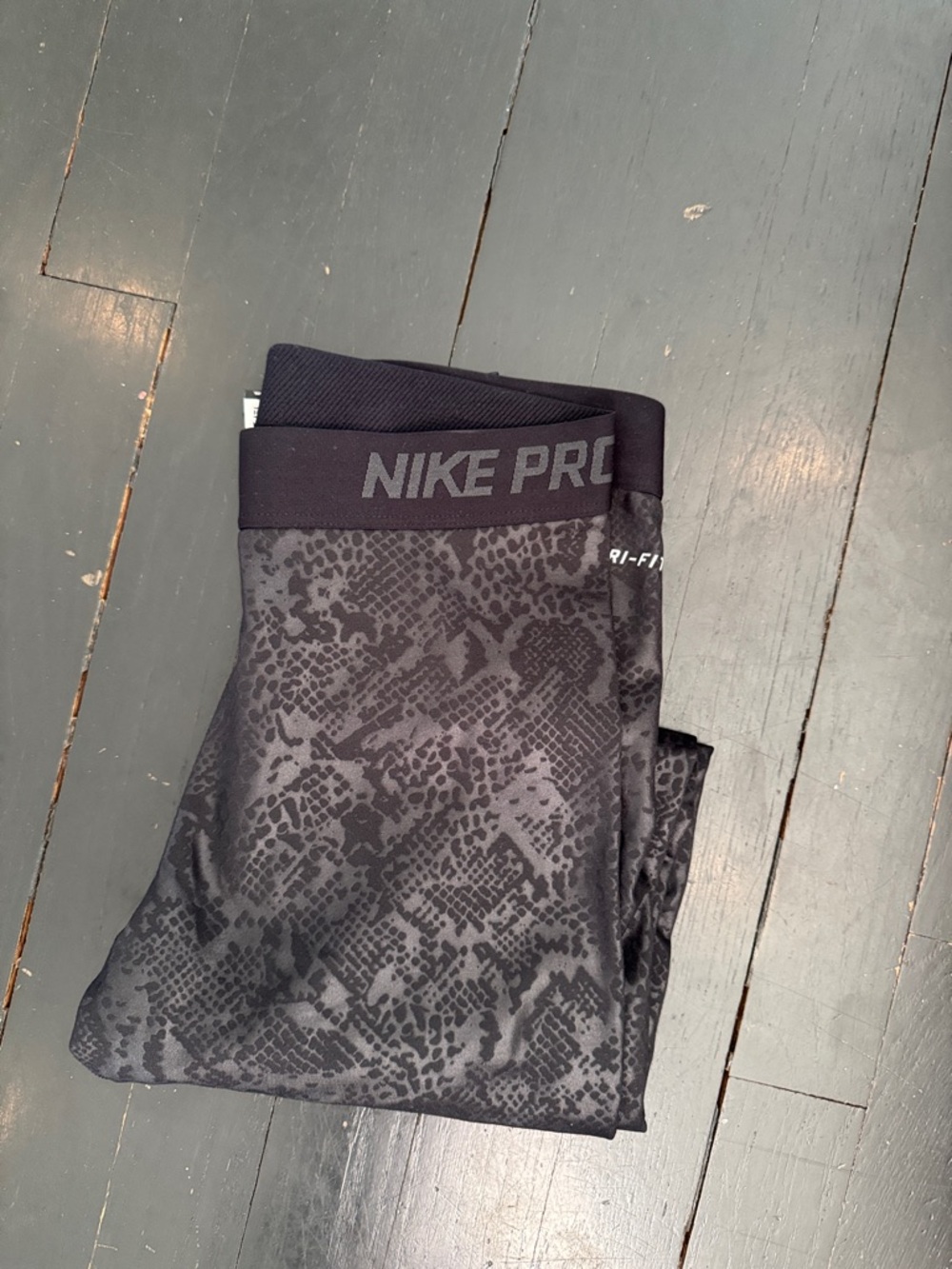 Nike Insulated Black Snake-Print Training Leggings